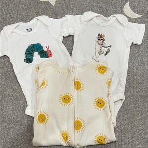 3 Baby Onesies 0-3 months